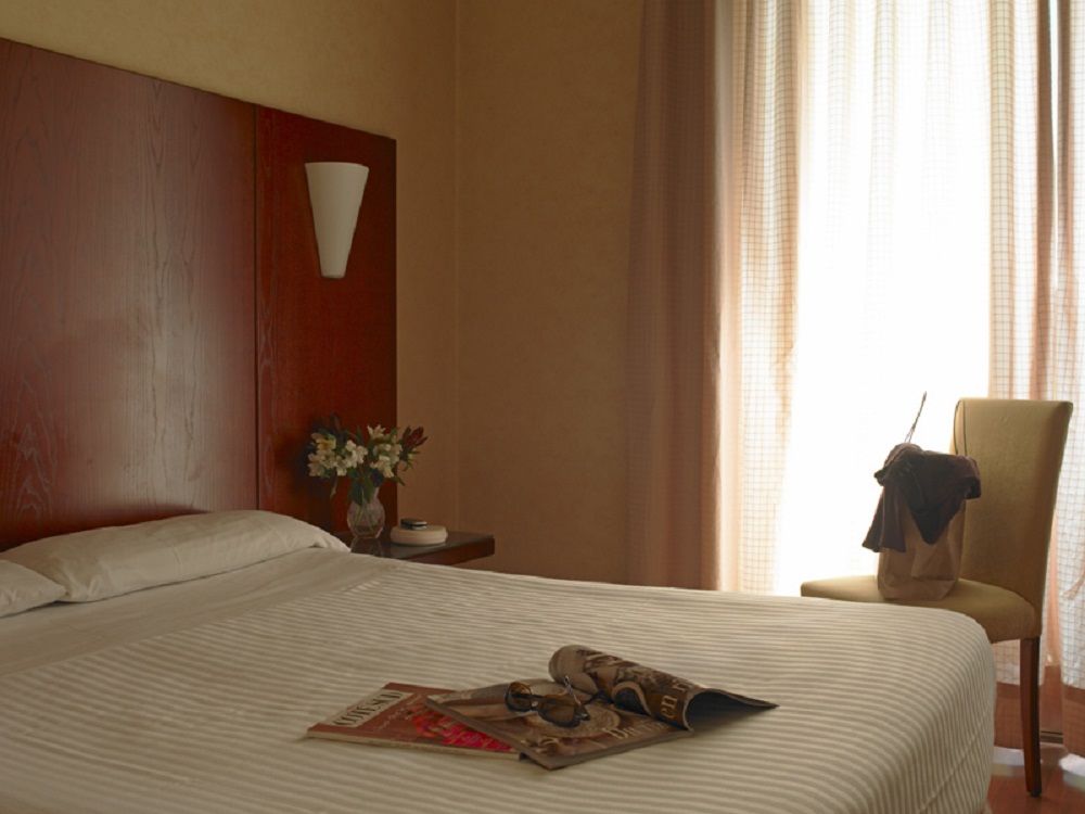 Hotel Arosa Madrid Phòng bức ảnh