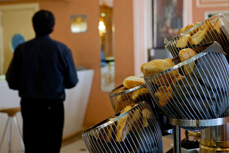 Hotel Arosa Madrid Ngoại thất bức ảnh