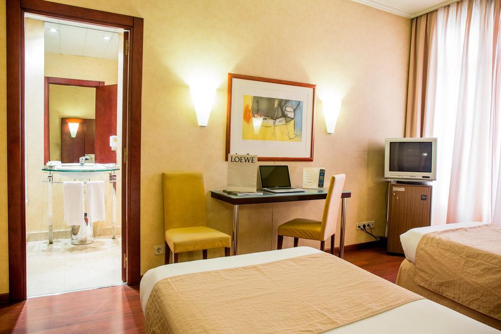 Hotel Arosa Madrid Ngoại thất bức ảnh